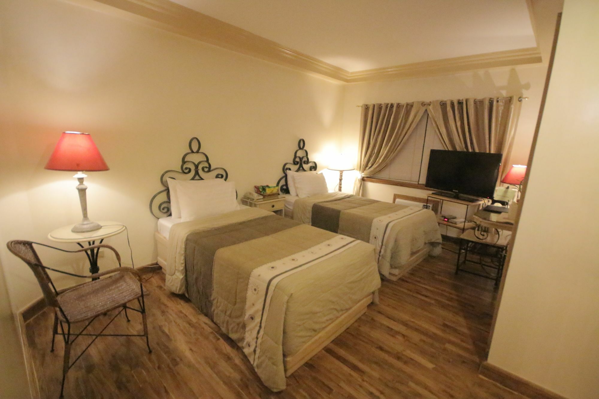 Roxas President'S Inn מראה חיצוני תמונה