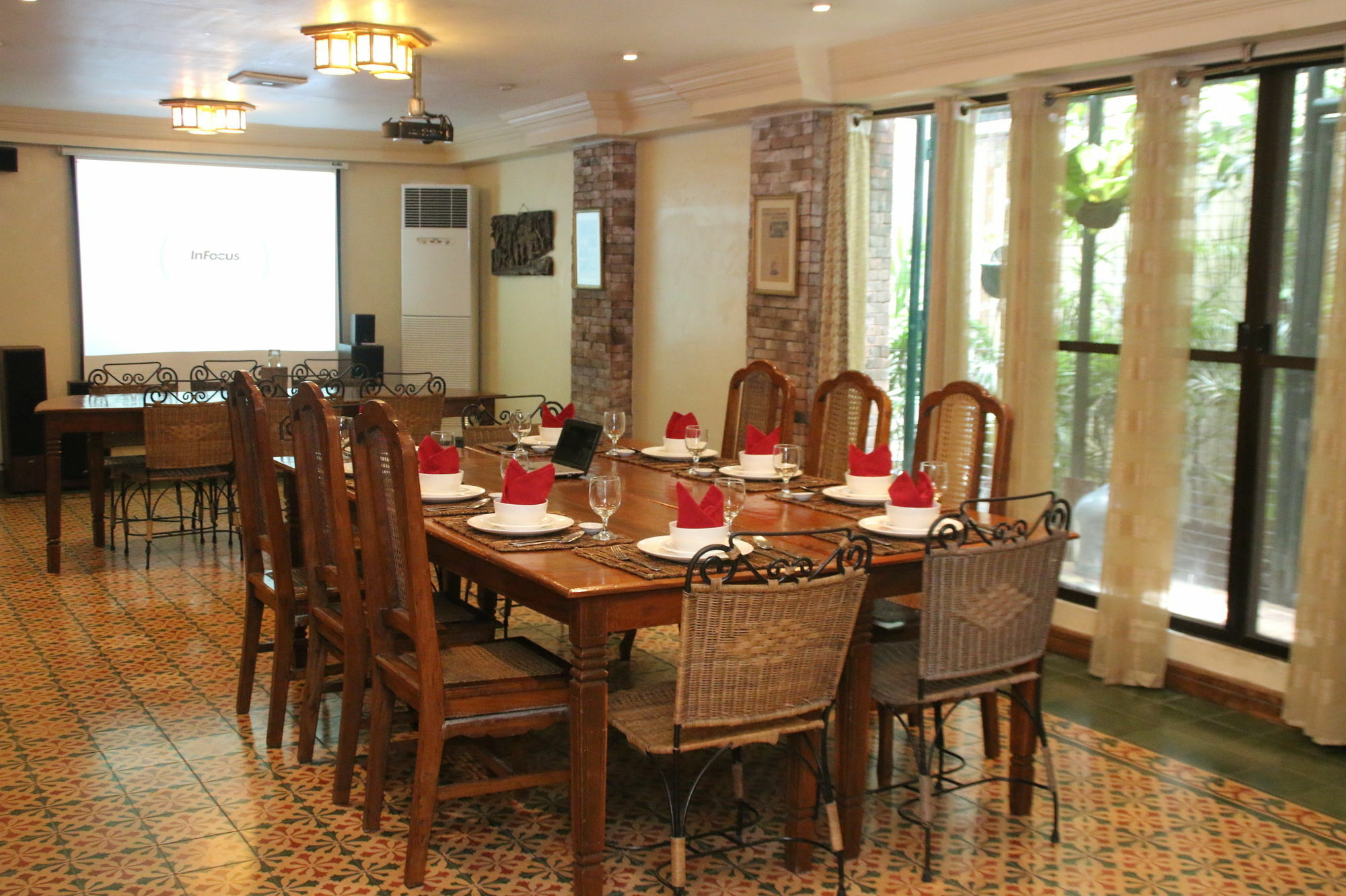 Roxas President'S Inn מראה חיצוני תמונה
